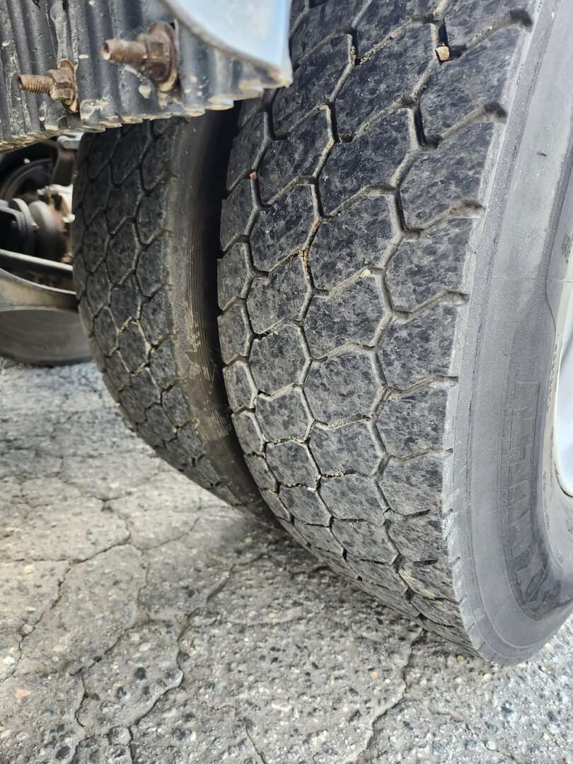 Caminhão VOLVO FH 540 Cavalo Mecânico ANO 2014 de Agricopel Comercio de Derivados de Petróleo LTDA na Santa Catarina