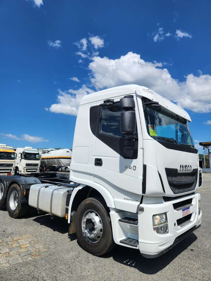 Caminhão IVECO STRALIS 440 Cavalo Mecânico ANO 2016 de Agricopel Comercio de Derivados de Petróleo LTDA na Santa Catarina