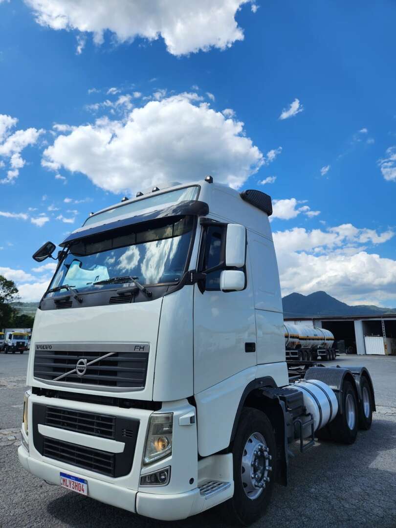 Caminhão VOLVO FH 540 Cavalo Mecânico ANO 2014 de Agricopel Comercio de Derivados de Petróleo LTDA na Santa Catarina
