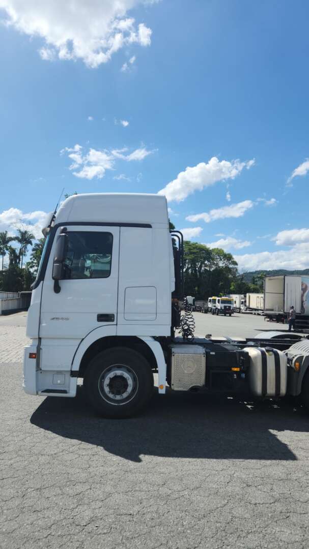 Caminhão MERCEDES BENZ MB 2546 Cavalo Mecânico ANO 2020 de Agricopel Comercio de Derivados de Petróleo LTDA na Santa Catarina