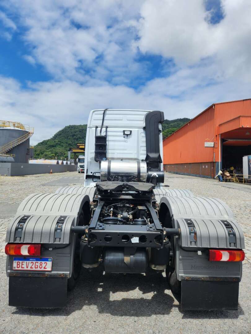 Caminhão MERCEDES BENZ MB 2651 Cavalo Mecânico ANO 2020 de Agricopel Comercio de Derivados de Petróleo LTDA na Santa Catarina