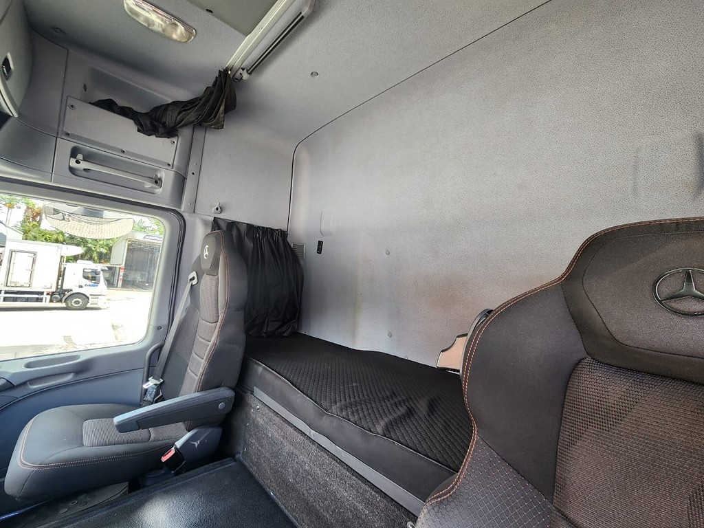 Caminhão MERCEDES BENZ MB 2651 Cavalo Mecânico ANO 2020 de Agricopel Comercio de Derivados de Petróleo LTDA na Santa Catarina