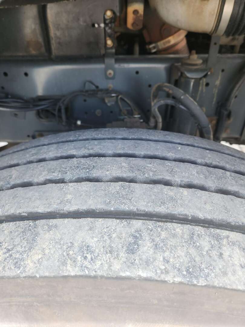 Caminhão IVECO HI WAY 440 Cavalo Mecânico ANO 2016 de Agricopel Comercio de Derivados de Petróleo LTDA na Santa Catarina