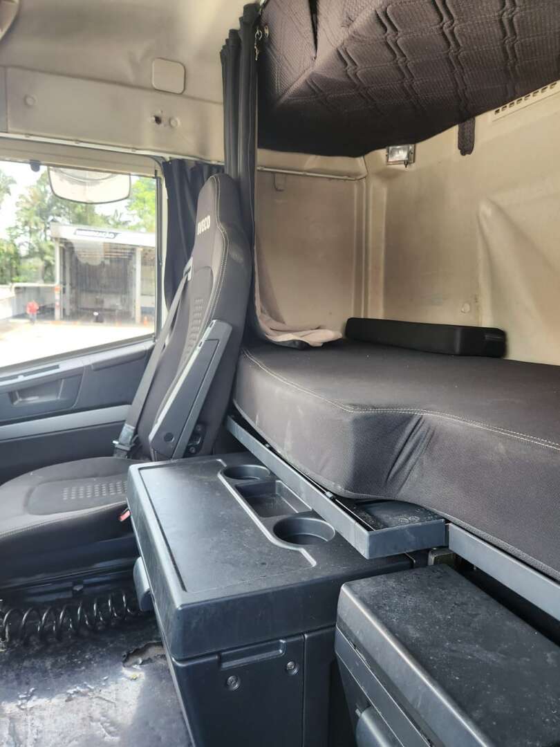 Caminhão IVECO HI WAY 440 Cavalo Mecânico ANO 2016 de Agricopel Comercio de Derivados de Petróleo LTDA na Santa Catarina