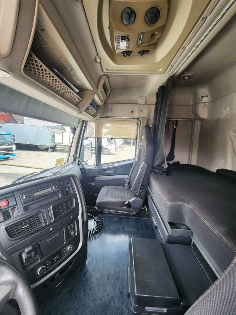 Caminhão IVECO STRALIS 800S48TZ Cavalo Mecânico ANO 2016 de Agricopel Comercio de Derivados de Petróleo LTDA na Santa Catarina