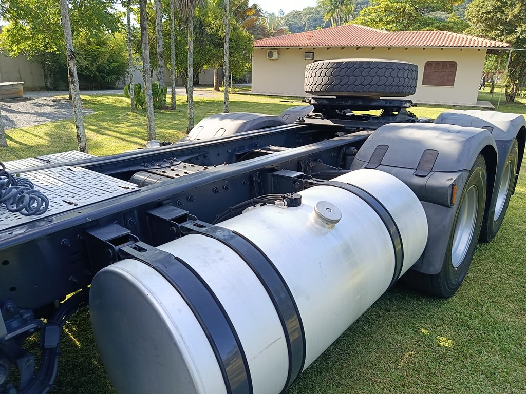 Caminhão DAF XF105 510 Cavalo Mecânico ANO 2016 de Agricopel Comercio de Derivados de Petróleo LTDA na Santa Catarina