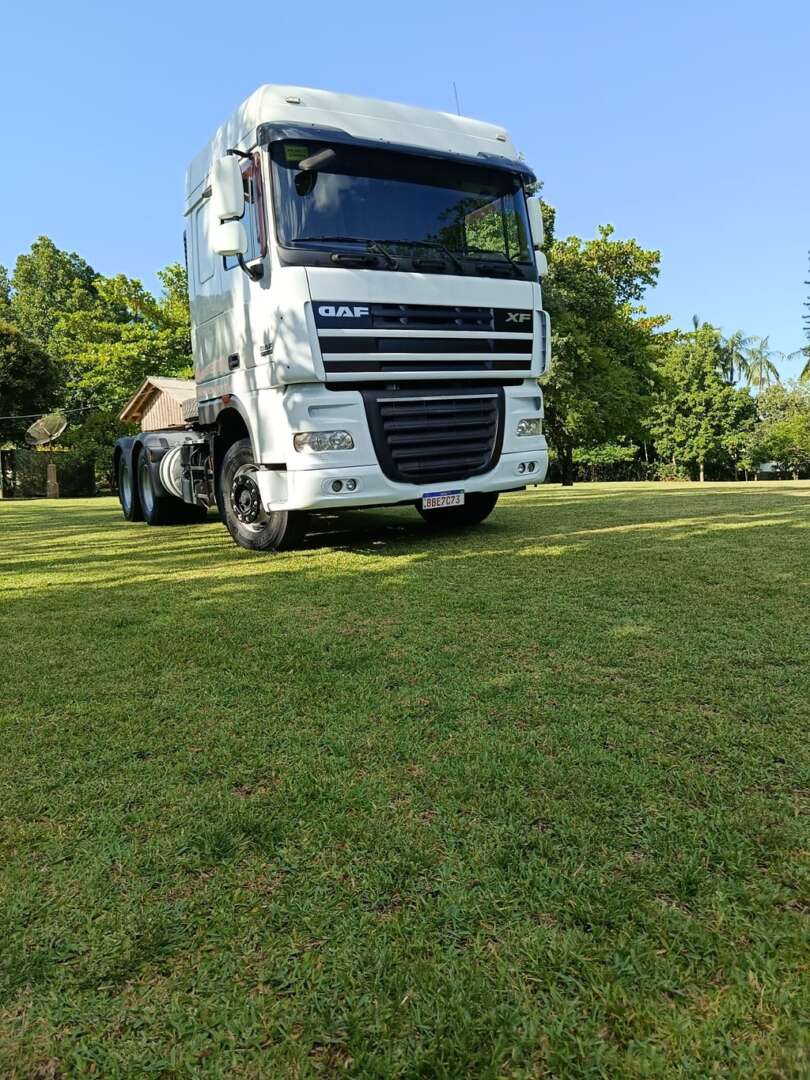 Caminhão DAF XF105 510 Cavalo Mecânico ANO 2016 de Agricopel Comercio de Derivados de Petróleo LTDA na Santa Catarina