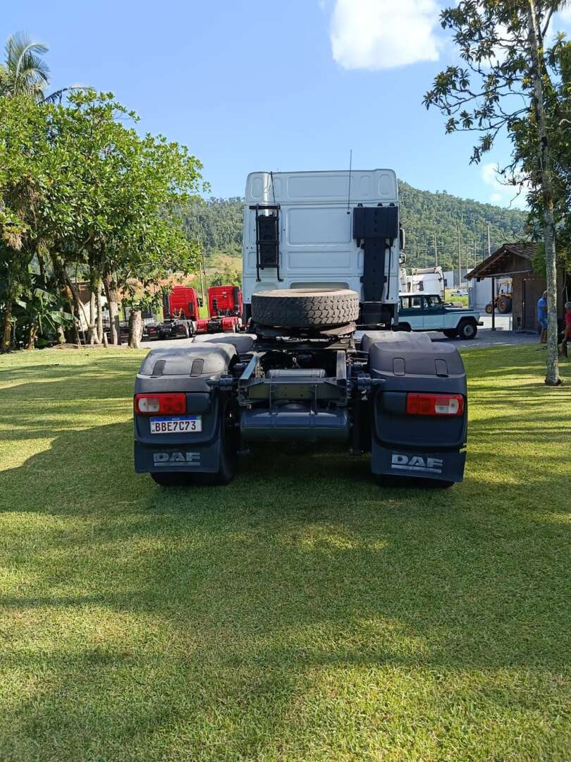Caminhão DAF XF105 510 Cavalo Mecânico ANO 2016 de Agricopel Comercio de Derivados de Petróleo LTDA na Santa Catarina
