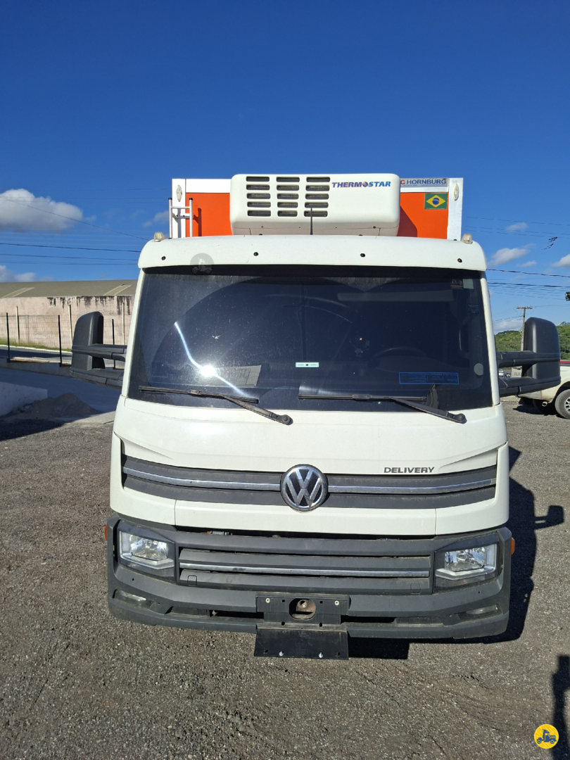Caminhão VOLKSWAGEN VW 11180 Baú Refrigerado ANO 2020 de LG Caminhões no Paraná