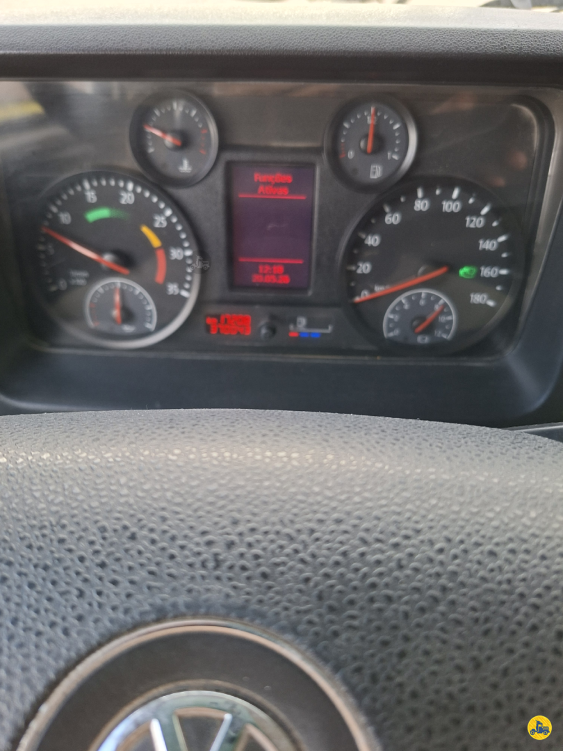 Caminhão VOLKSWAGEN VW 10160 Baú Refrigerado ANO 2018 de LG Caminhões no Paraná