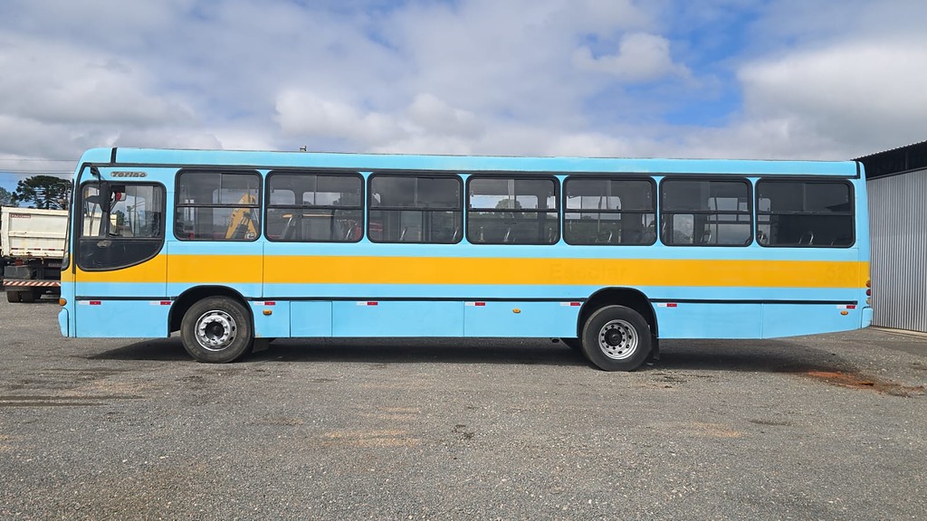 ÔNIBUS MERCEDES BENZ MB 1418 Passageiro ANO 2004 de Durau e Stoco Comercio de Caminhões LTDA no Paraná
