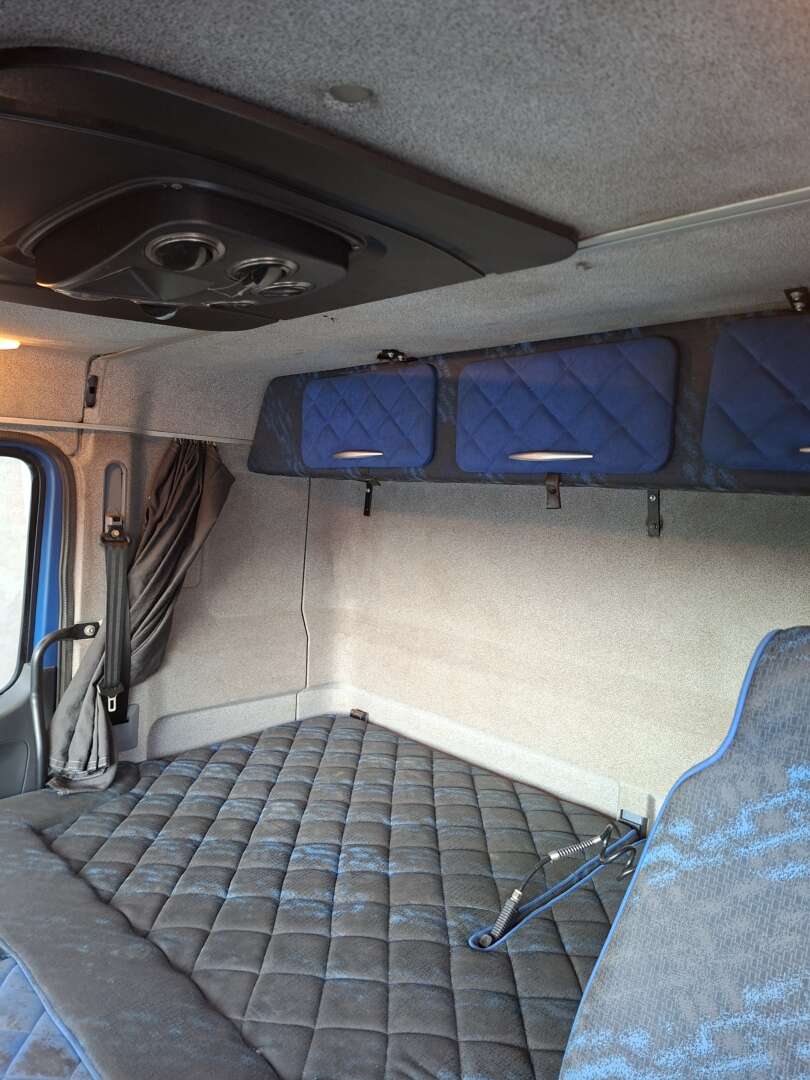 Caminhão MERCEDES BENZ MB 2429 Baú Refrigerado ANO 2013 de LG Caminhões no Paraná