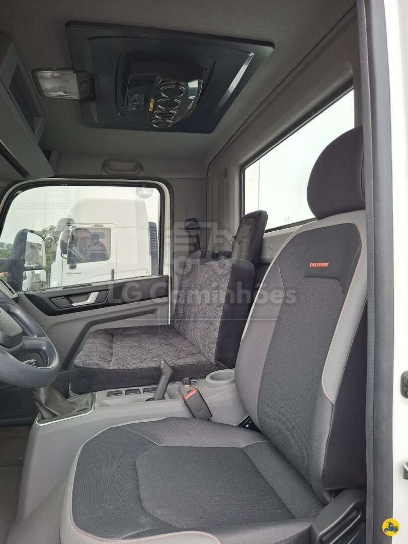 Caminhão VOLKSWAGEN VW 11180 Baú Frigorífico ANO 2022 de LG Caminhões no Paraná