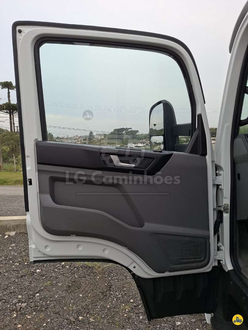 Caminhão VOLKSWAGEN VW 11180 Baú Frigorífico ANO 2022 de LG Caminhões no Paraná