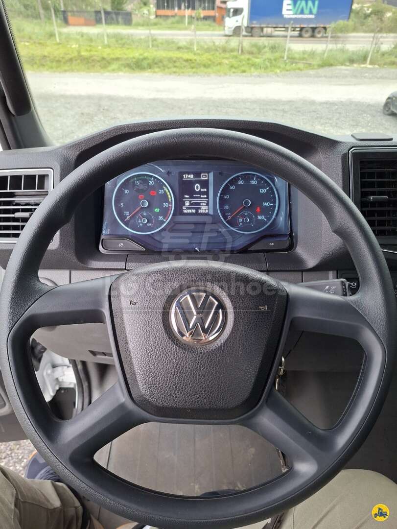 Caminhão VOLKSWAGEN VW 11180 Baú Frigorífico ANO 2022 de LG Caminhões no Paraná