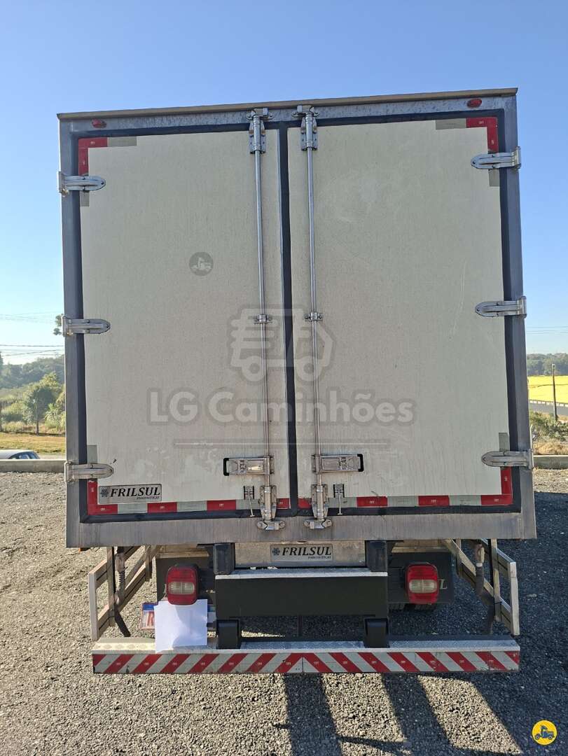 Caminhão VOLKSWAGEN VW 11180 Baú Frigorífico ANO 2022 de LG Caminhões no Paraná