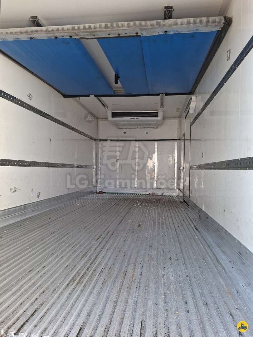 Caminhão VOLKSWAGEN VW 11180 Baú Frigorífico ANO 2022 de LG Caminhões no Paraná