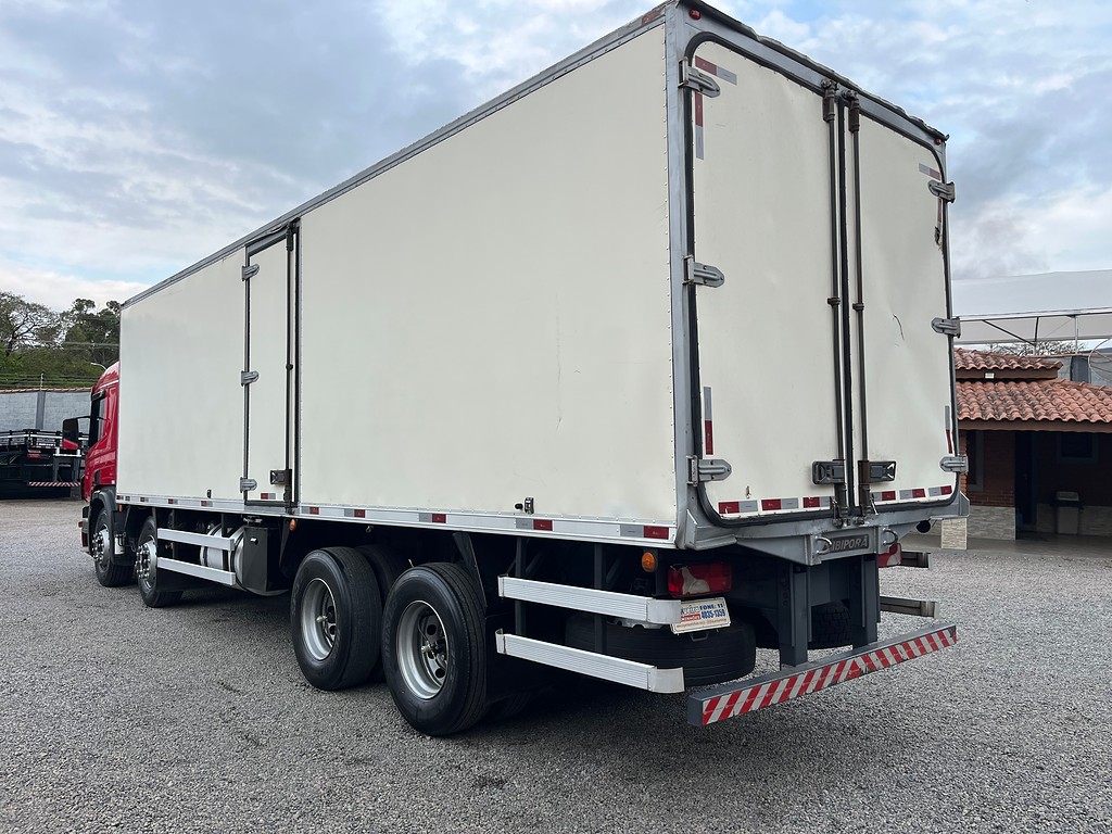 Caminhão SCANIA 310 Baú Furgão ANO 2014 de Siqueira Caminhões em São Paulo