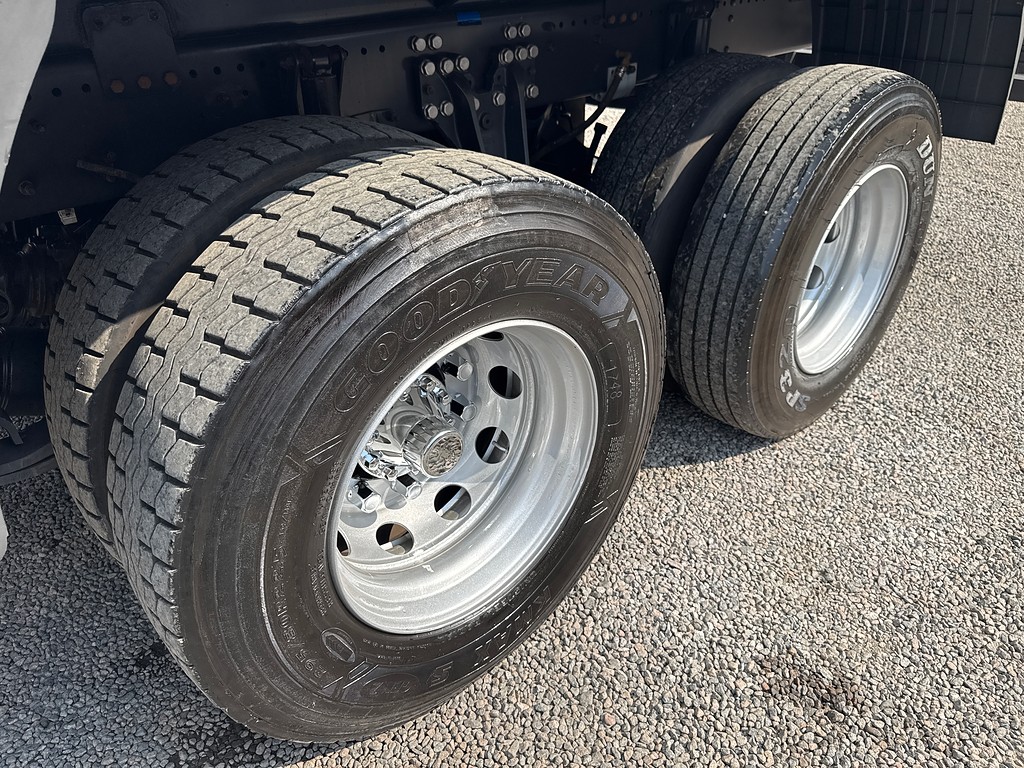 Caminhão SCANIA P360 Aves Vivas ANO 2021 de Siqueira Caminhões em São Paulo