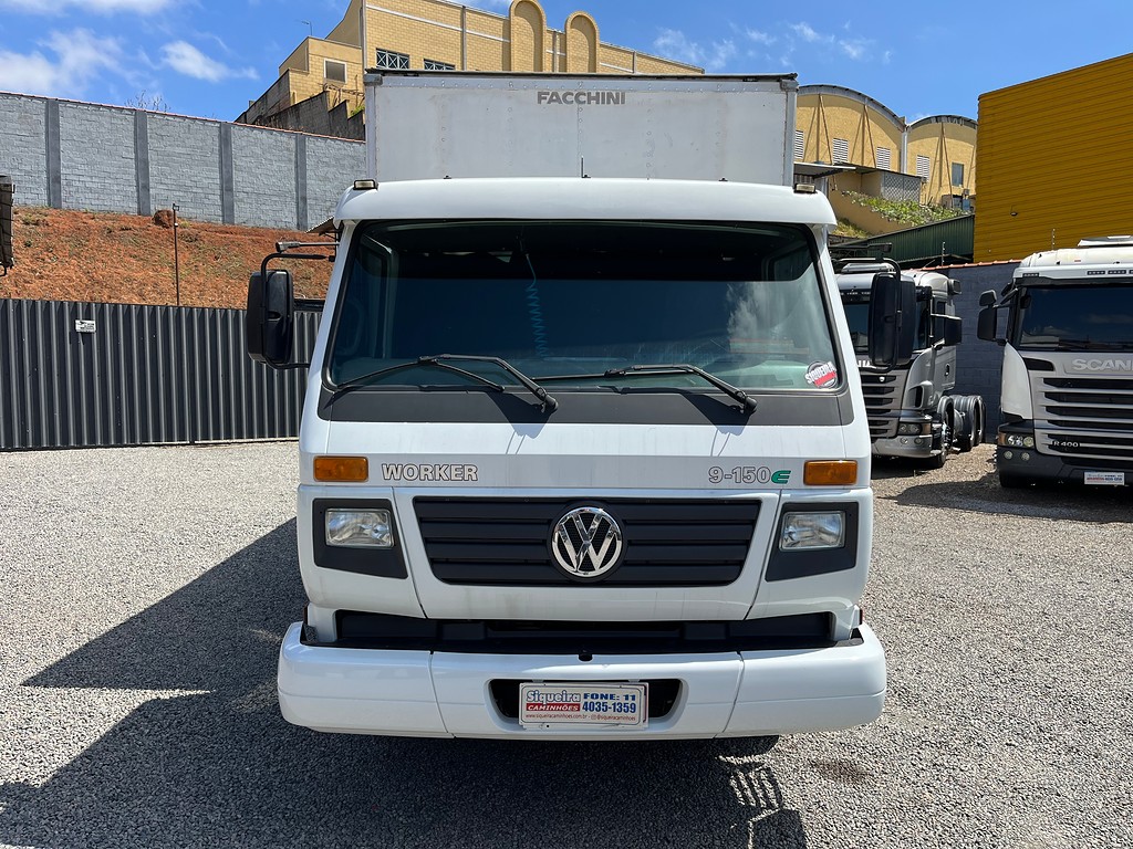 Caminhão VOLKSWAGEN VW 9150 Baú Furgão ANO 2009 de Siqueira Caminhões em São Paulo