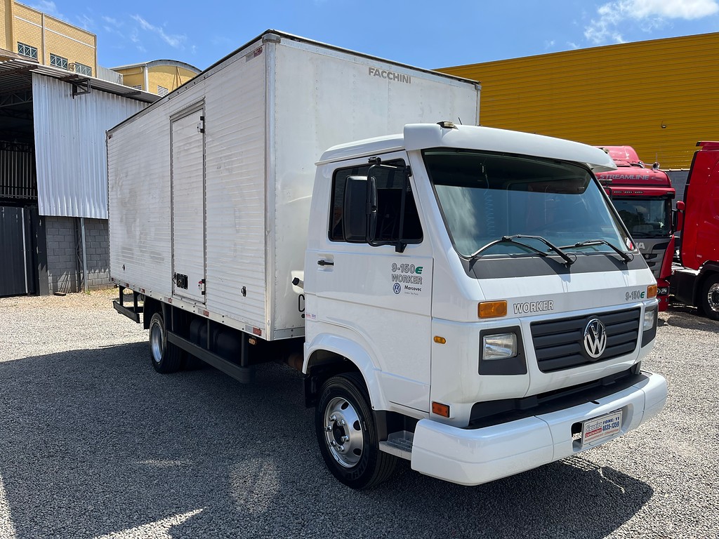 Caminhão VOLKSWAGEN VW 9150 Baú Furgão ANO 2009 de Siqueira Caminhões em São Paulo