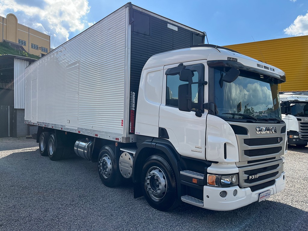 Caminhão SCANIA P310 Baú Furgão ANO 2014 de Siqueira Caminhões em São Paulo