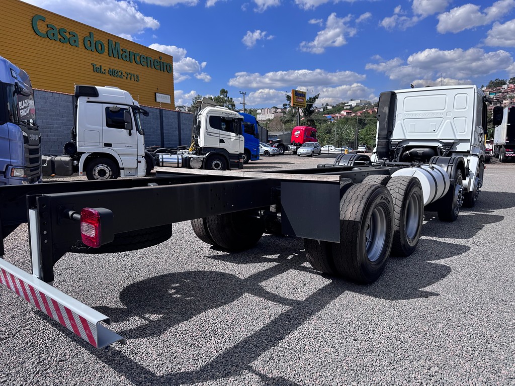 Caminhão VOLKSWAGEN VW 24280 Chassis ANO 2023 de Siqueira Caminhões em São Paulo