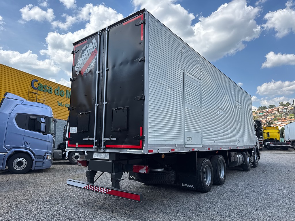 Caminhão SCANIA P310 Baú Furgão ANO 2014 de Siqueira Caminhões em São Paulo