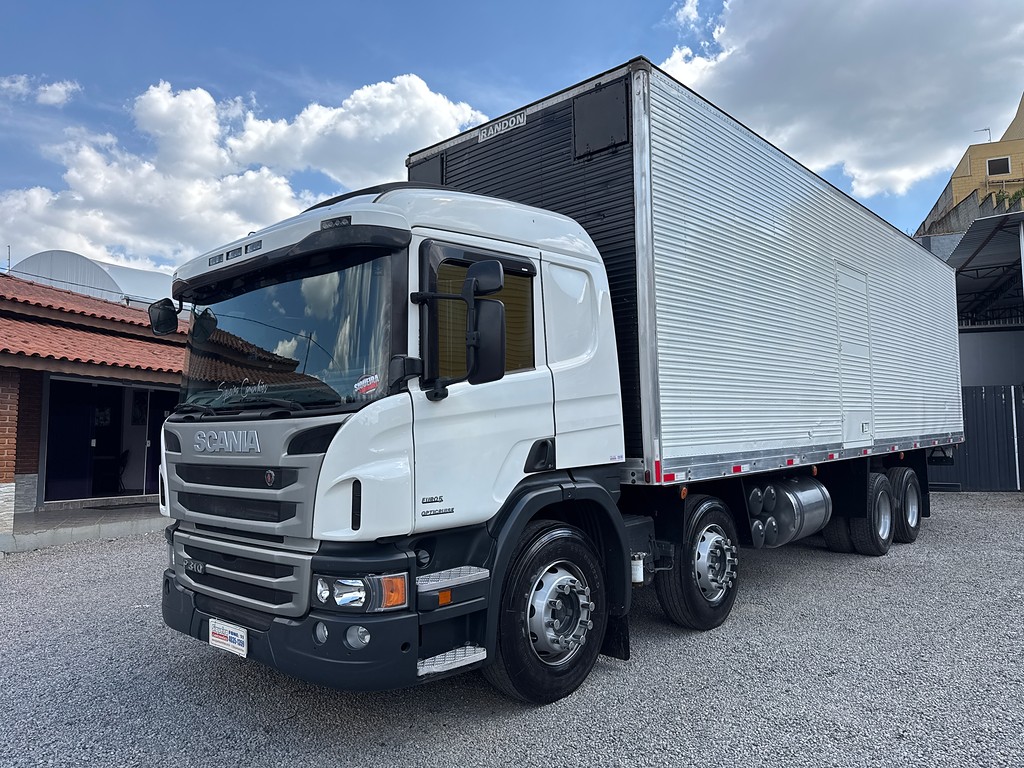 Caminhão SCANIA P310 Baú Furgão ANO 2014 de Siqueira Caminhões em São Paulo