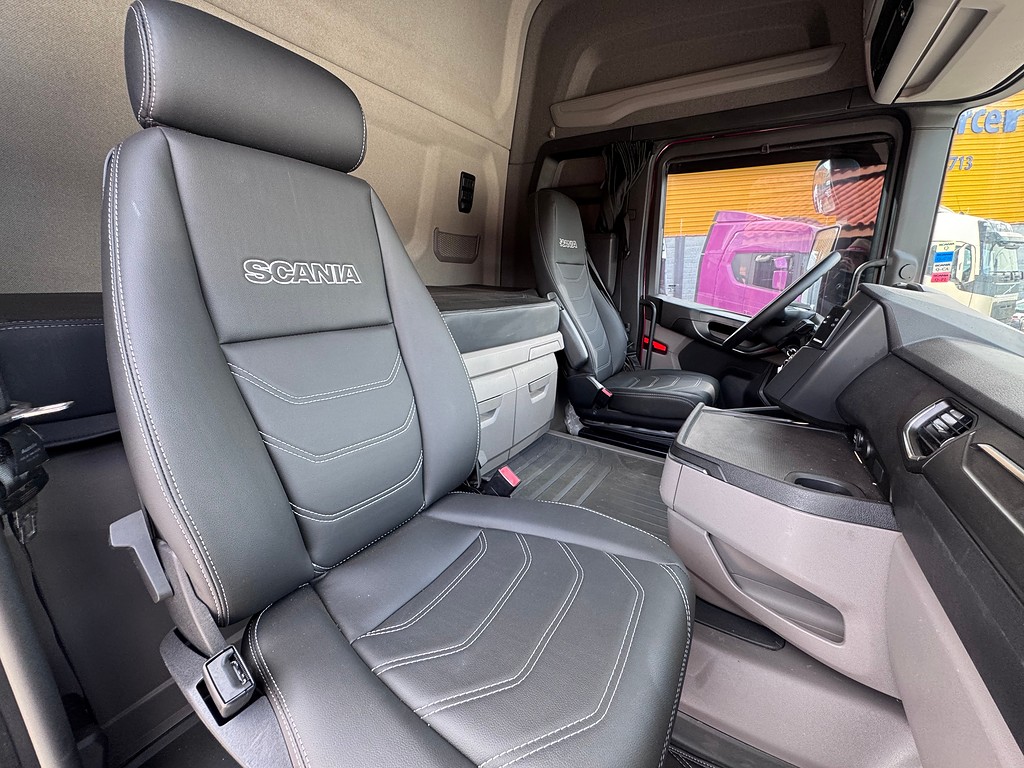 Caminhão SCANIA 450 Cavalo Mecânico ANO 2022 de Siqueira Caminhões em São Paulo