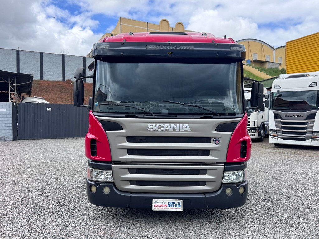 Caminhão SCANIA P340 Cavalo Mecânico ANO 2009 de Siqueira Caminhões em São Paulo