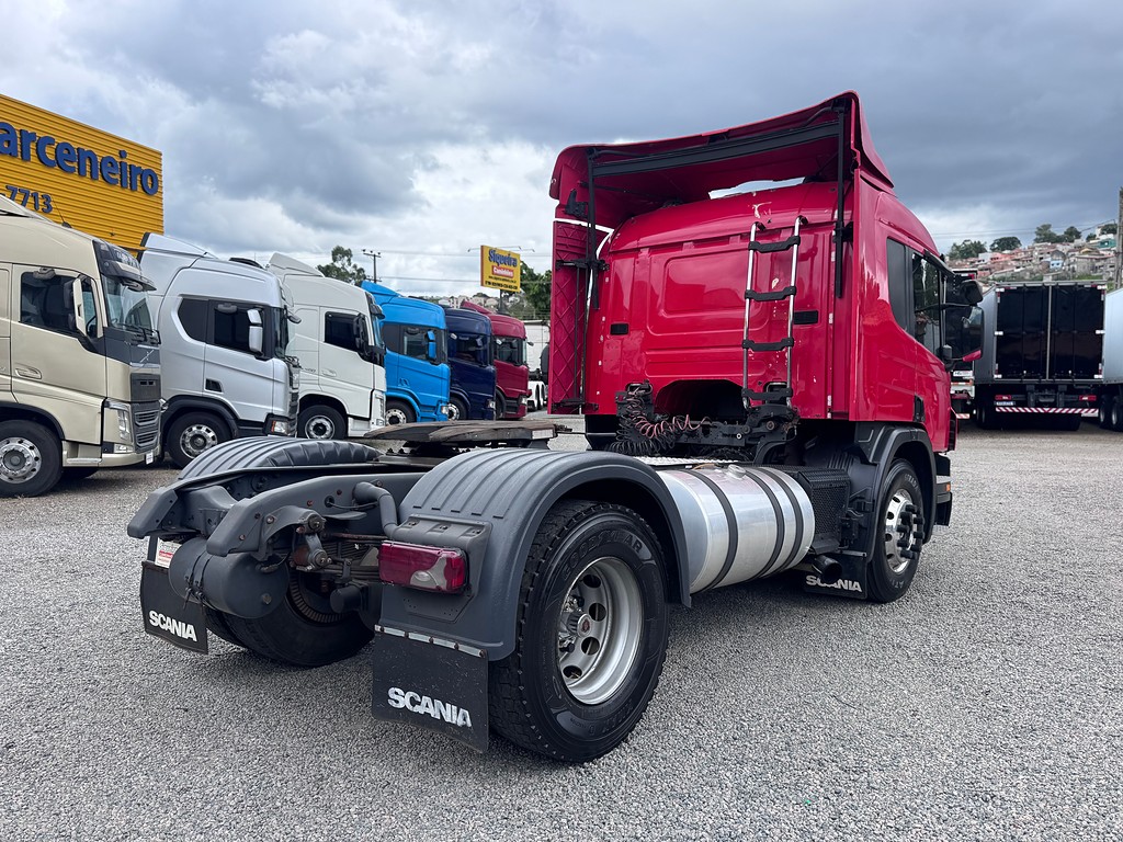 Caminhão SCANIA P340 Cavalo Mecânico ANO 2009 de Siqueira Caminhões em São Paulo