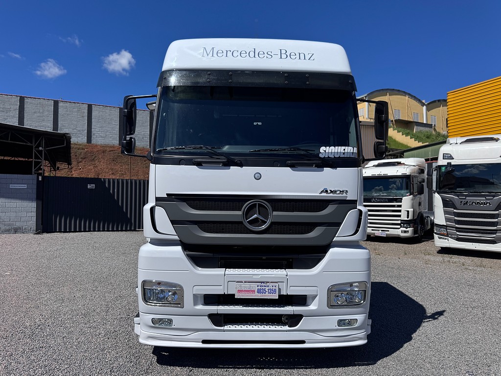 Caminhão MERCEDES BENZ MB 2544 Cavalo Mecânico ANO 2019 de Siqueira Caminhões em São Paulo