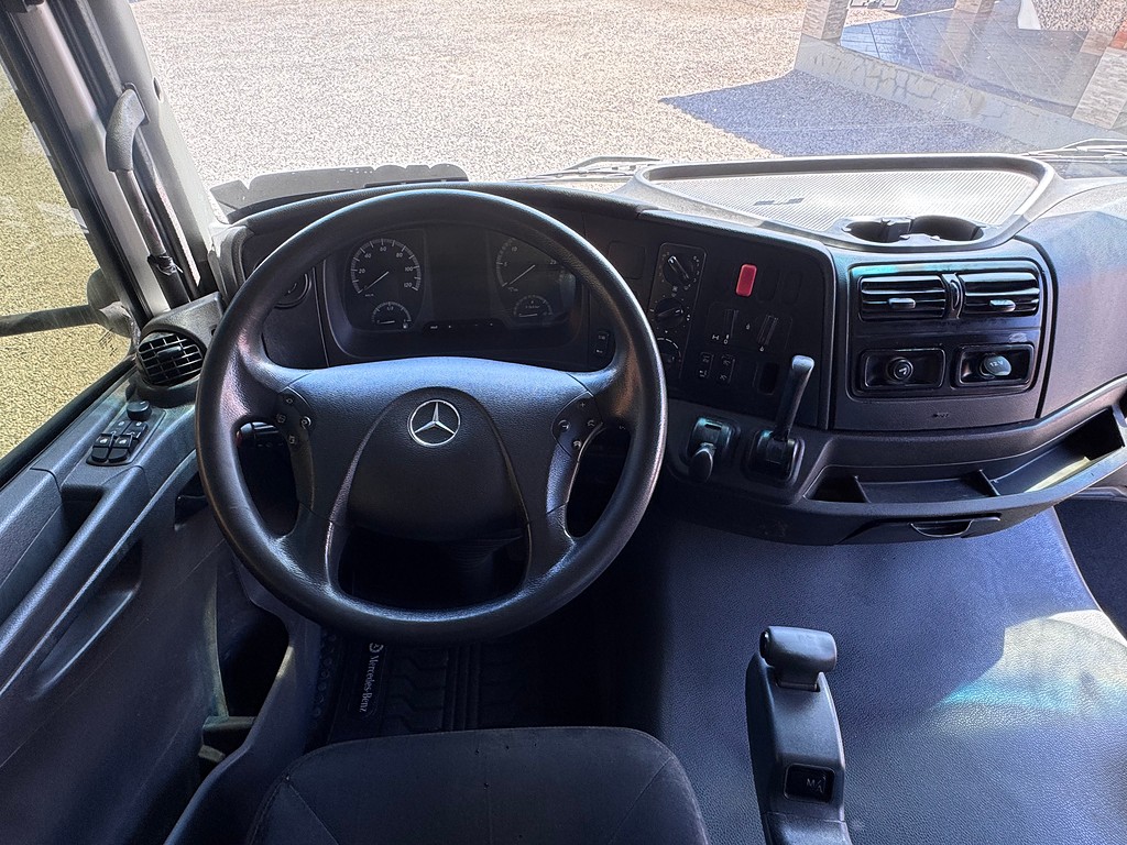 Caminhão MERCEDES BENZ MB 2544 Cavalo Mecânico ANO 2019 de Siqueira Caminhões em São Paulo