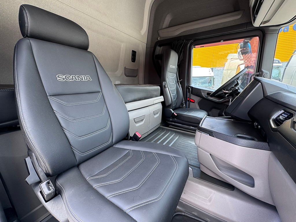 Caminhão SCANIA 450 Cavalo Mecânico ANO 2022 de Siqueira Caminhões em São Paulo