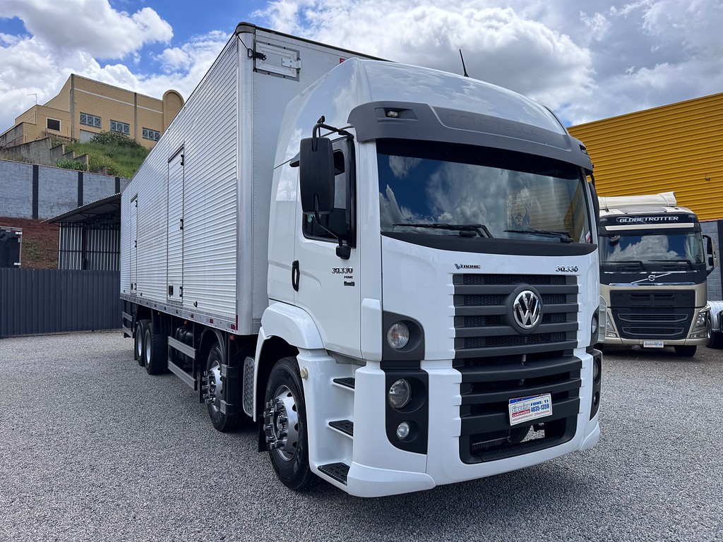 Caminhão VOLKSWAGEN VW 30330 Baú Furgão ANO 2022 de Siqueira Caminhões em São Paulo