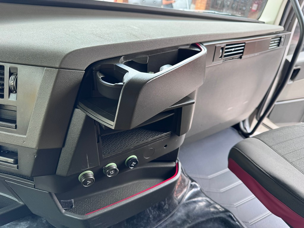 Caminhão VOLVO FH 540 Cavalo Mecânico ANO 2020 de Siqueira Caminhões em São Paulo