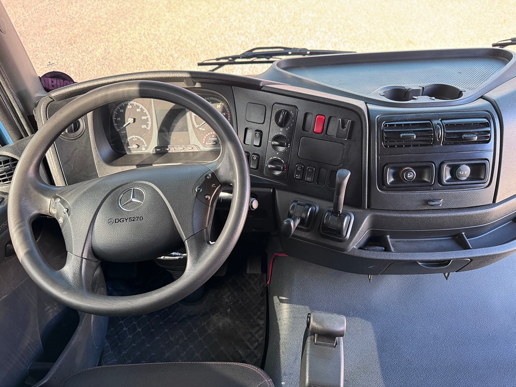 Caminhão MERCEDES BENZ MB 2041 Cavalo Mecânico ANO 2020 de Siqueira Caminhões em São Paulo