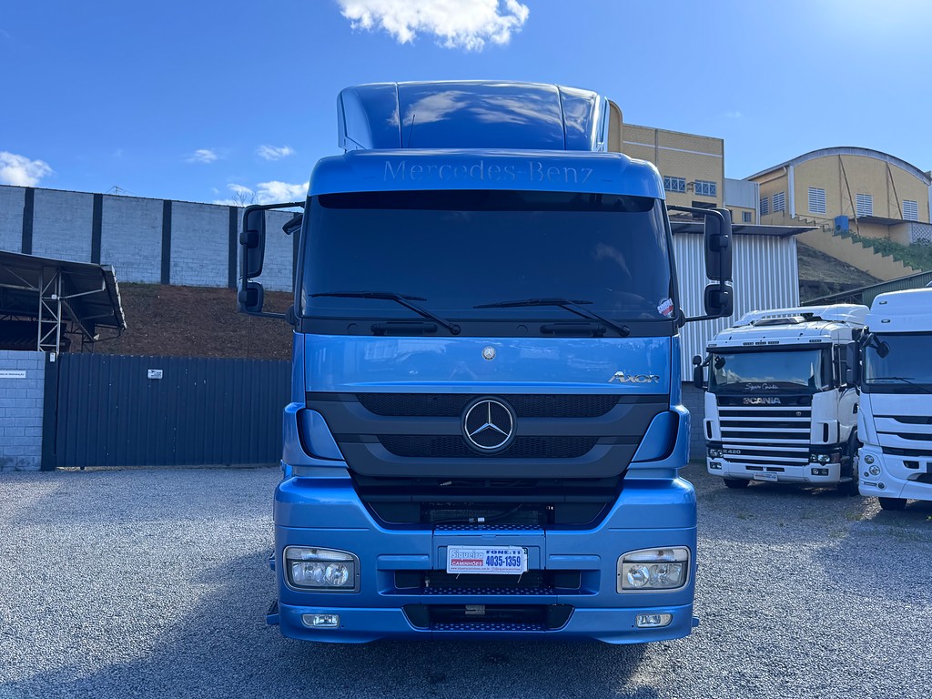 Caminhão MERCEDES BENZ MB 2041 Cavalo Mecânico ANO 2020 de Siqueira Caminhões em São Paulo