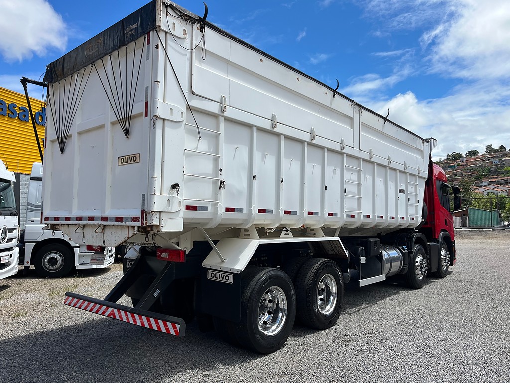 Caminhão SCANIA P360 Caçamba Basculante ANO 2023 de Siqueira Caminhões em São Paulo
