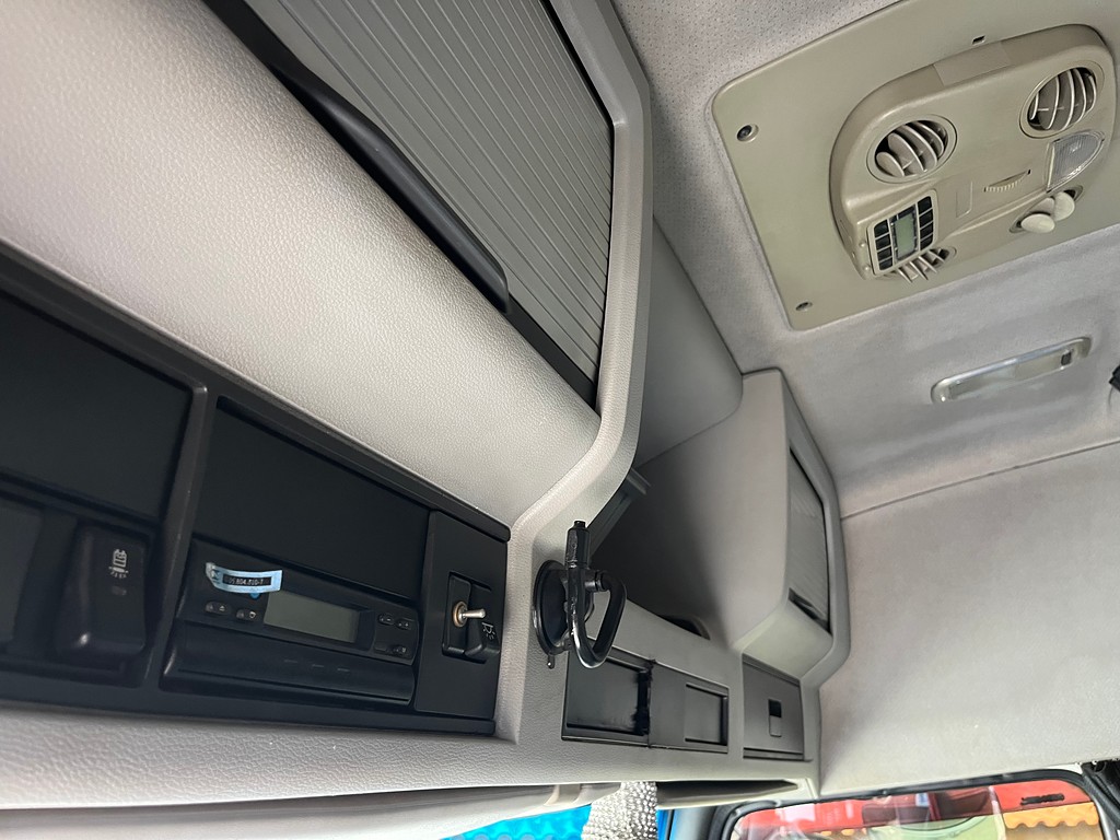 Caminhão VOLVO FH 460 Cavalo Mecânico ANO 2014 de Siqueira Caminhões em São Paulo