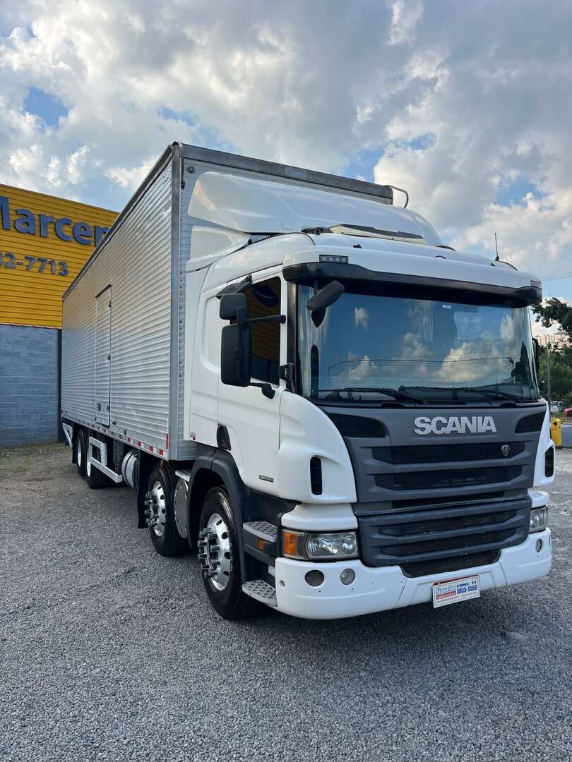 Caminhão SCANIA P310 Baú Furgão ANO 2016 de Siqueira Caminhões em São Paulo