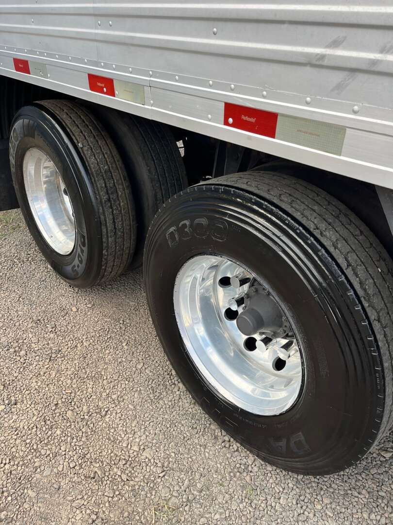 Caminhão SCANIA P310 Baú Furgão ANO 2016 de Siqueira Caminhões em São Paulo