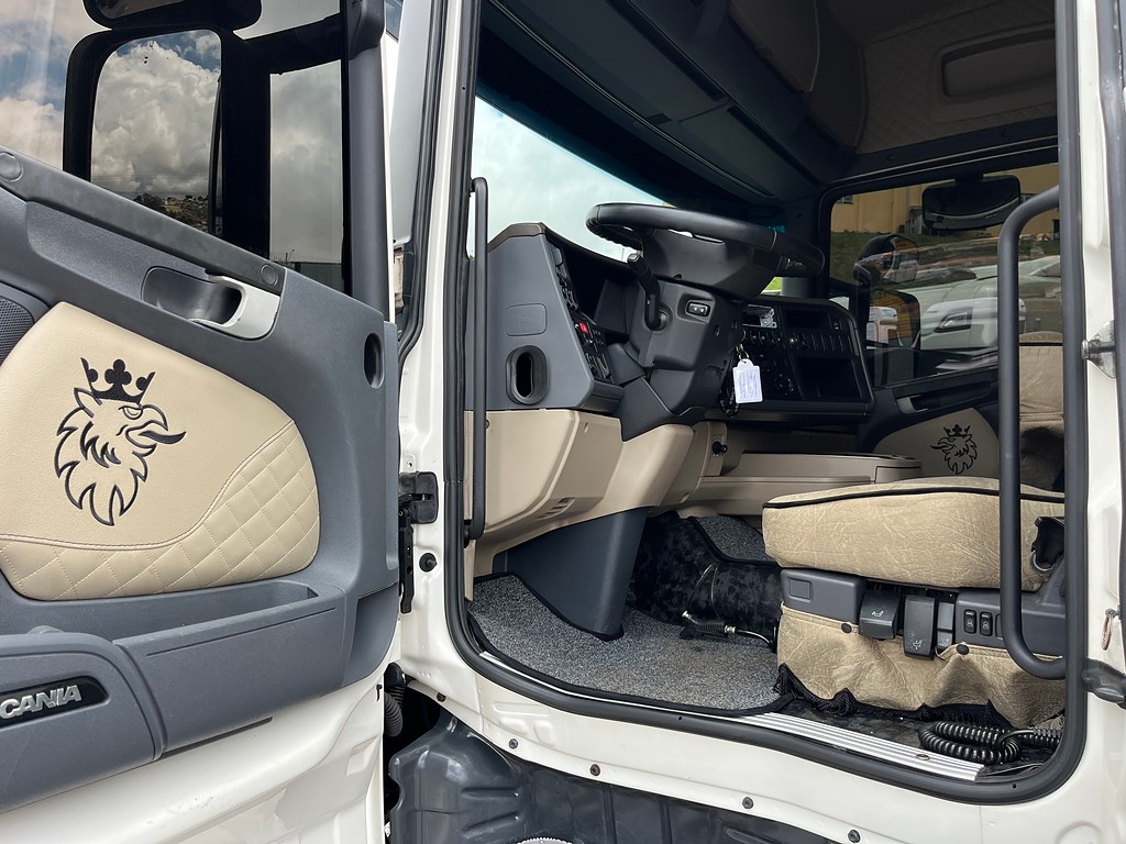 Caminhão SCANIA 440 Cavalo Mecânico ANO 2019 de Siqueira Caminhões em São Paulo