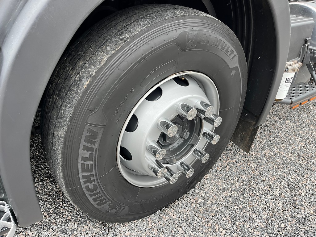 Scania R440 2014 6×2 de Siqueira Caminhões em São Paulo