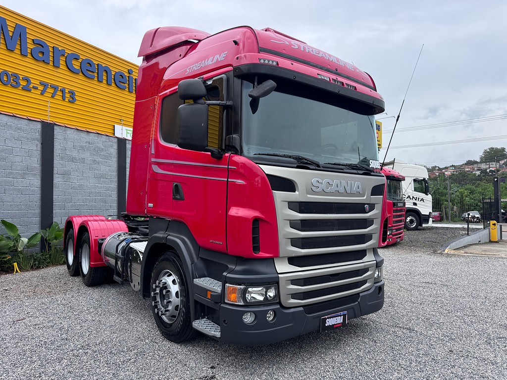 Caminhão SCANIA 440 Cavalo Mecânico ANO 2013 de Siqueira Caminhões em São Paulo