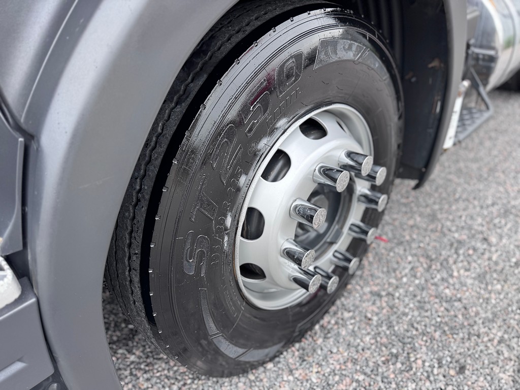 Caminhão SCANIA 440 Cavalo Mecânico ANO 2013 de Siqueira Caminhões em São Paulo