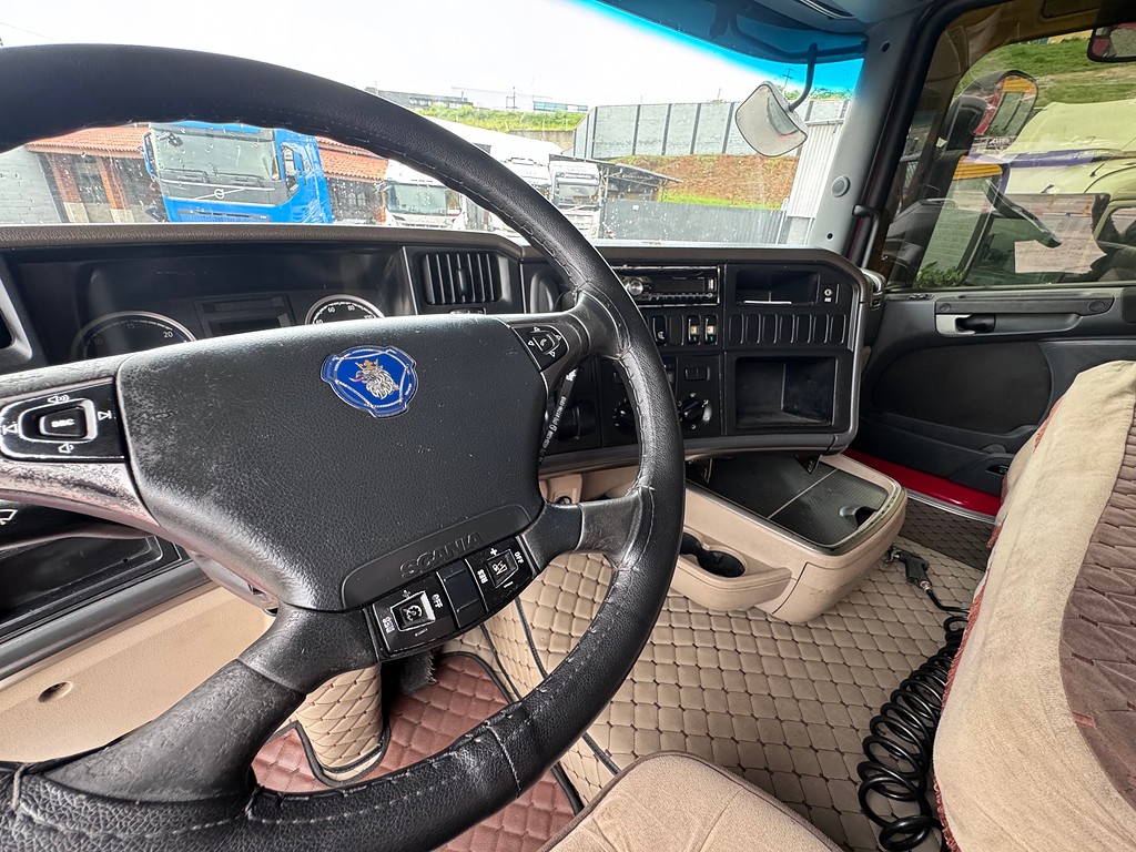 Caminhão SCANIA 440 Cavalo Mecânico ANO 2013 de Siqueira Caminhões em São Paulo