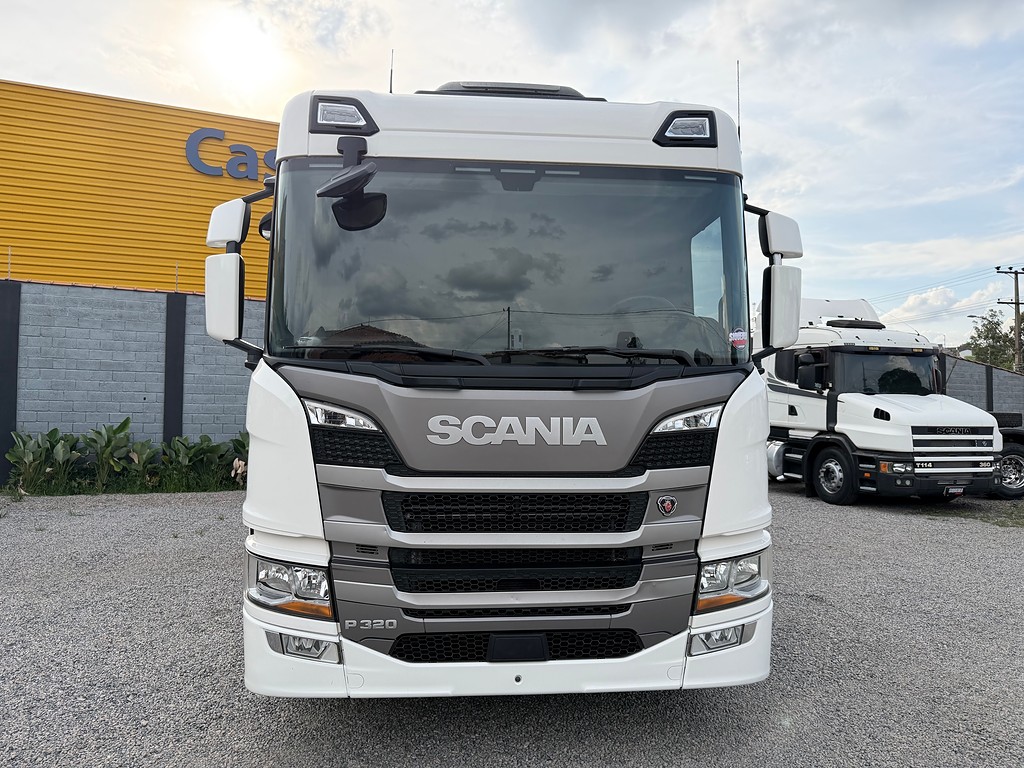 Caminhão SCANIA P320 Carga Seca ANO 2024 de Siqueira Caminhões em São Paulo