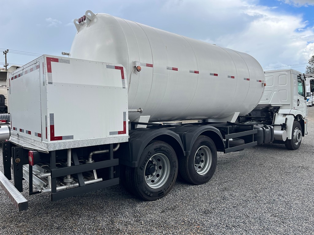 Caminhão VOLKSWAGEN VW 24280 Tanque&nbsp;Aço ANO 2022 de Siqueira Caminhões em São Paulo